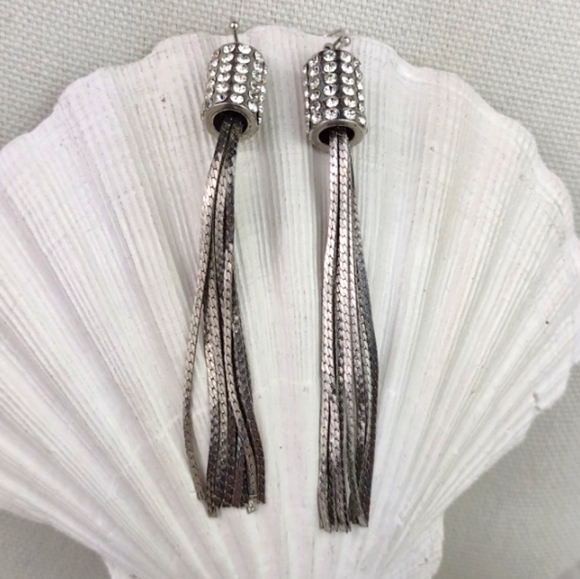 Silver Tone Rhinestone Silky Smooth Chain Fringe Edgy Glam Drop Earrings - Picture 4 of 6